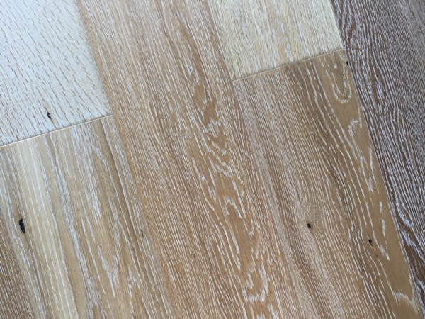 Brushed Oak · Glacier Bay